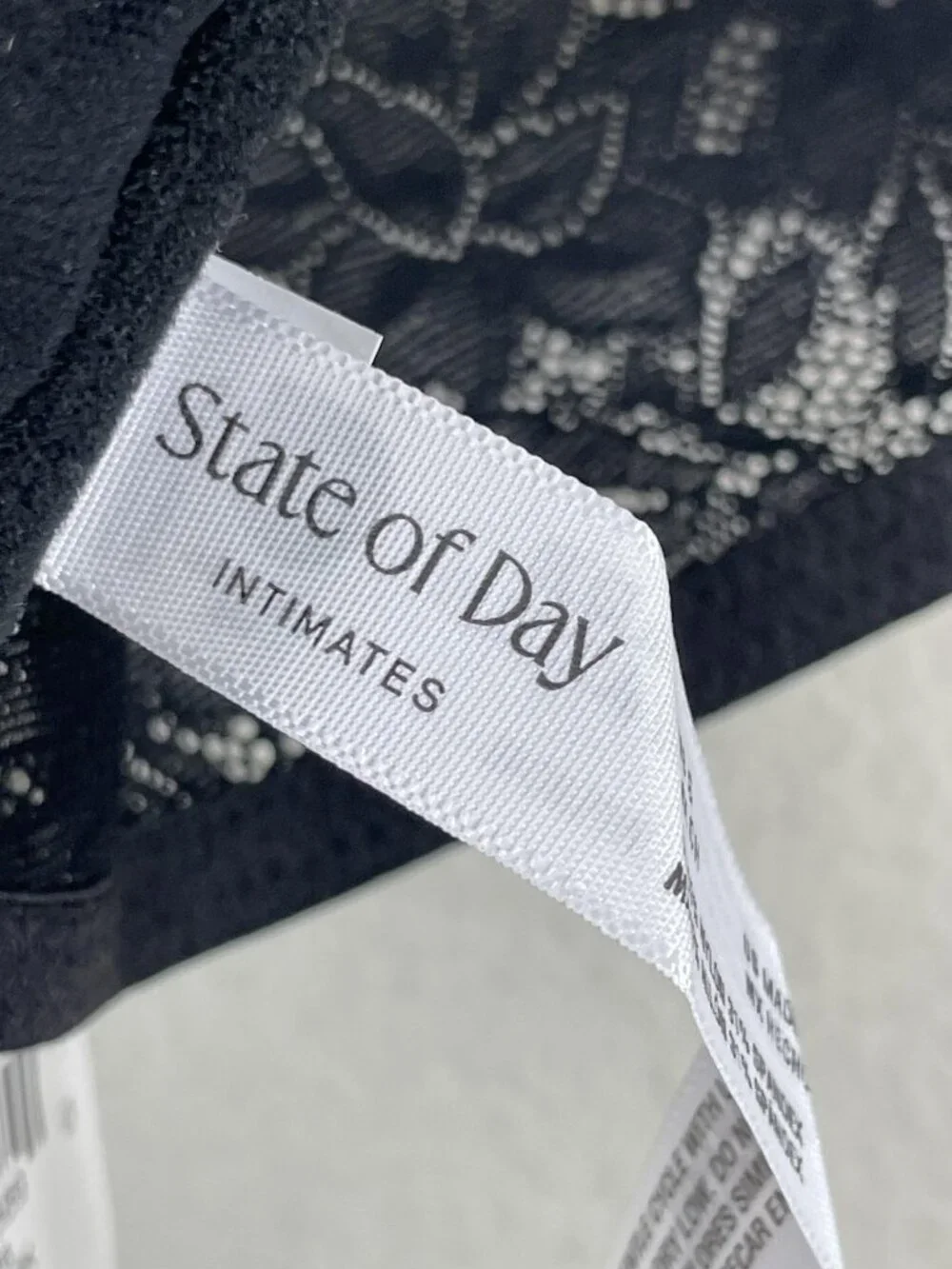NEW State Of Day Bra Bralette‎ Womens Small Black Lace Wireless Sheer Unlined